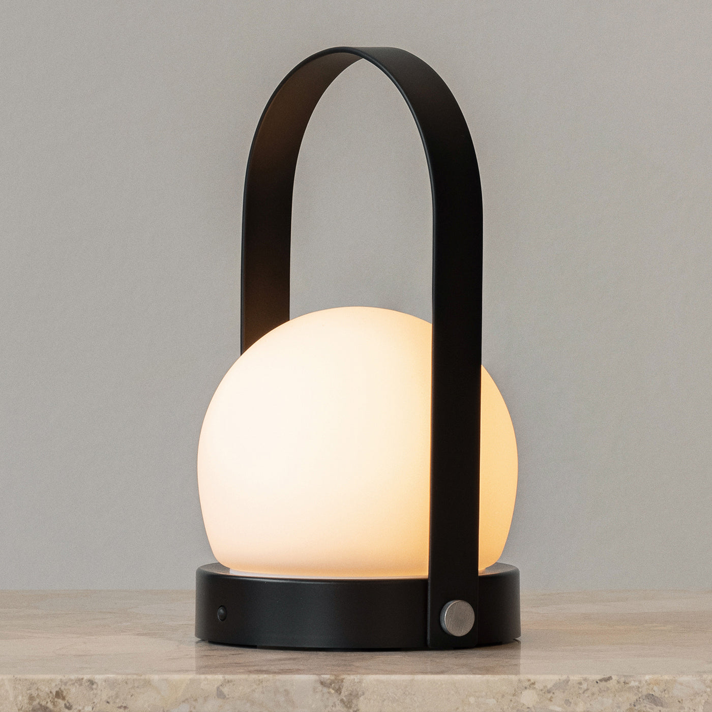 CARRIE table lamp