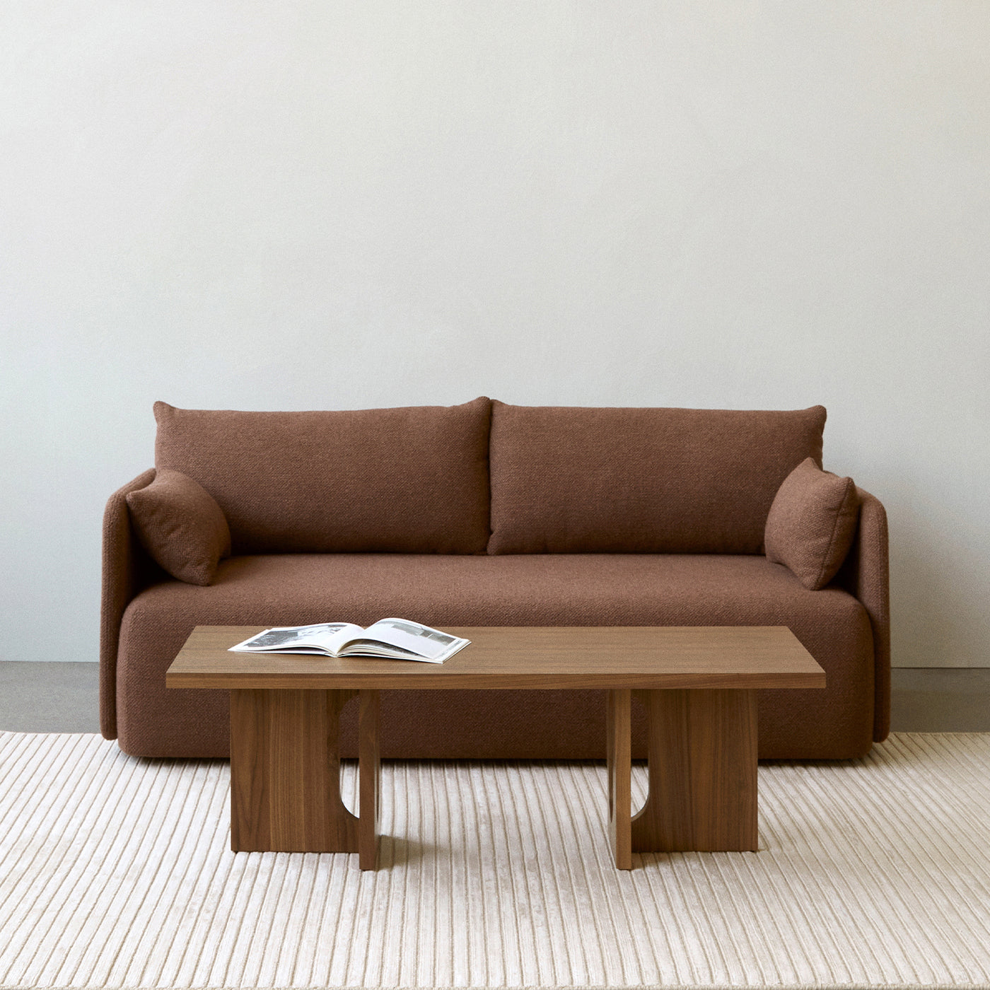 ANDROGYNE lounge table